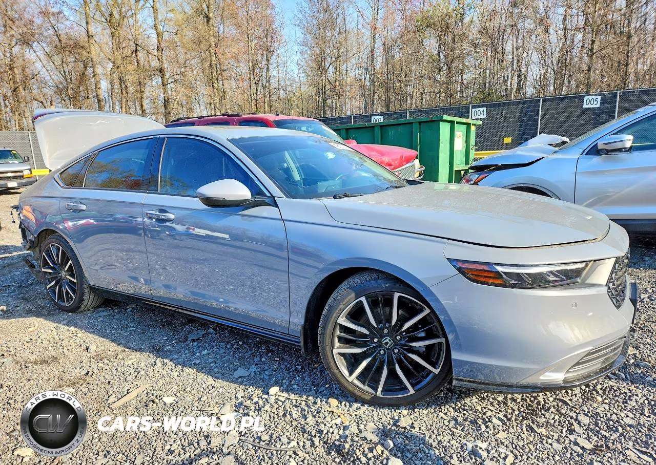 2023 Honda Accord Touring Hybrid VIN:1HGCY2F85PA006090 - 4