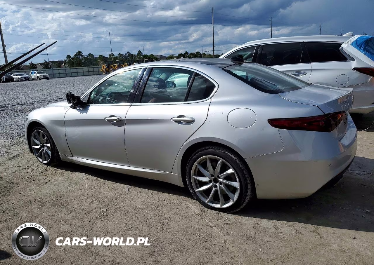 2021 Alfa Romeo Giulia Sport VIN:ZARFAMAN0M7641922 - 2