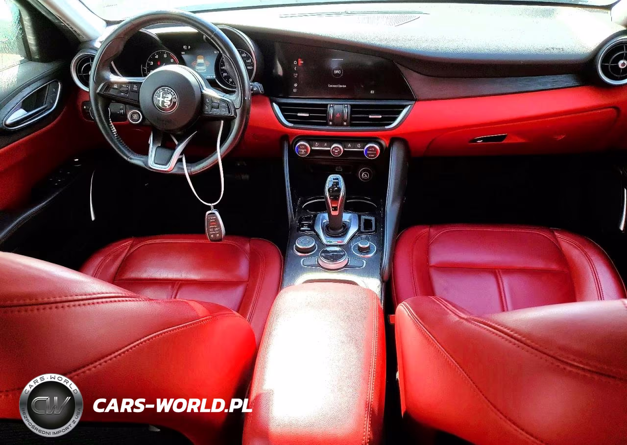 2021 Alfa Romeo Giulia Sport VIN:ZARFAMAN0M7641922 - 8