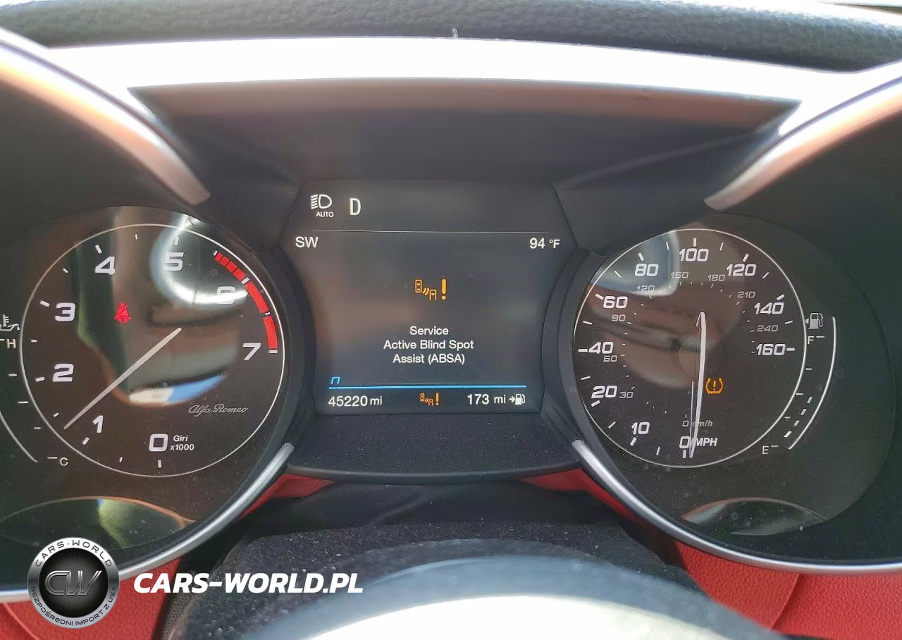 2021 Alfa Romeo Giulia Sport VIN:ZARFAMAN0M7641922 - 9