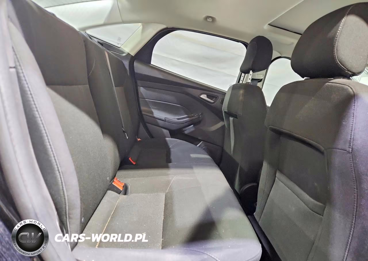 2018 Ford Focus Sel VIN:1FADP3H25JL274353 - 10