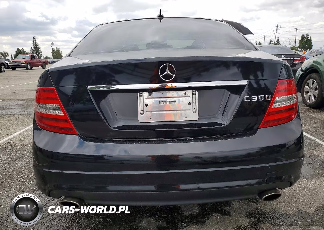 2011 Mercedes-Benz C 300 VIN:WDDGF5EB6BA508643 - 6