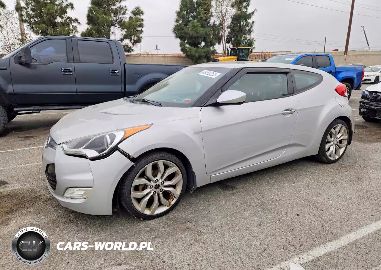 2015 Hyundai Veloster Base