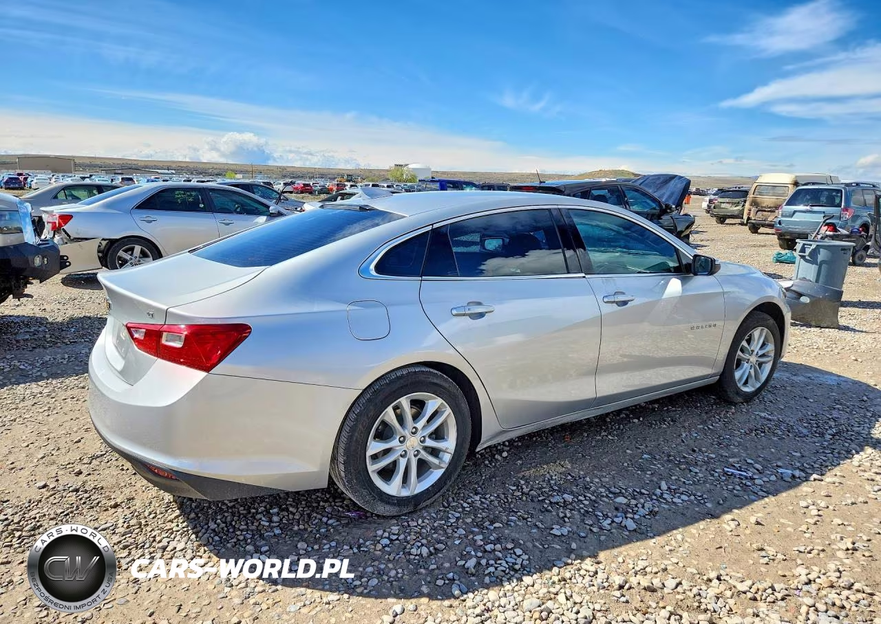 2017 Chevrolet Malibu Lt VIN:1G1ZE5ST7HF244582 - 3