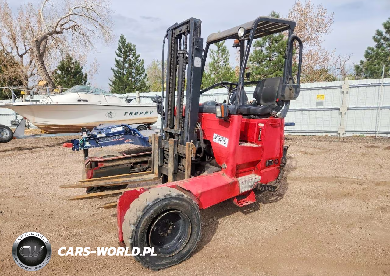 2014 Moffett M80 Forklift VIN:1020068 - 2