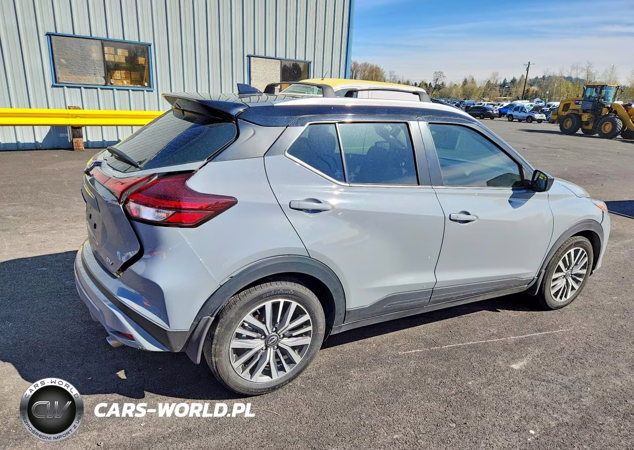 2022 Nissan Kicks Sv VIN:3N1CP5CV9NL519641 - 3