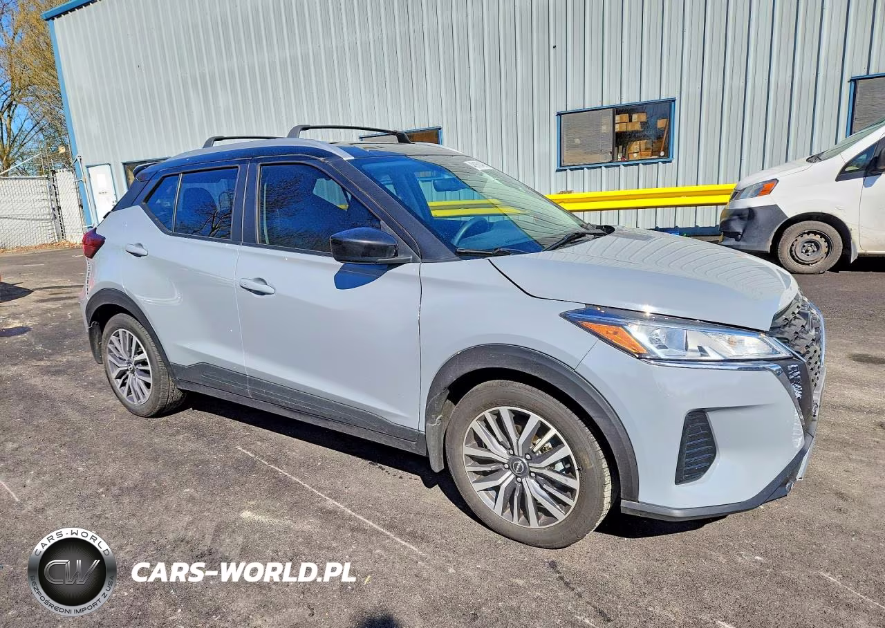 2022 Nissan Kicks Sv VIN:3N1CP5CV9NL519641 - 4