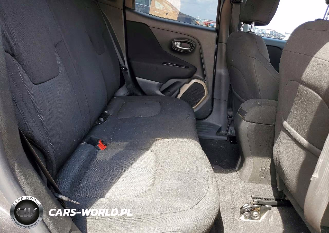 2016 Jeep Renegade VIN:ZACCJABT2GPE19849 - 10