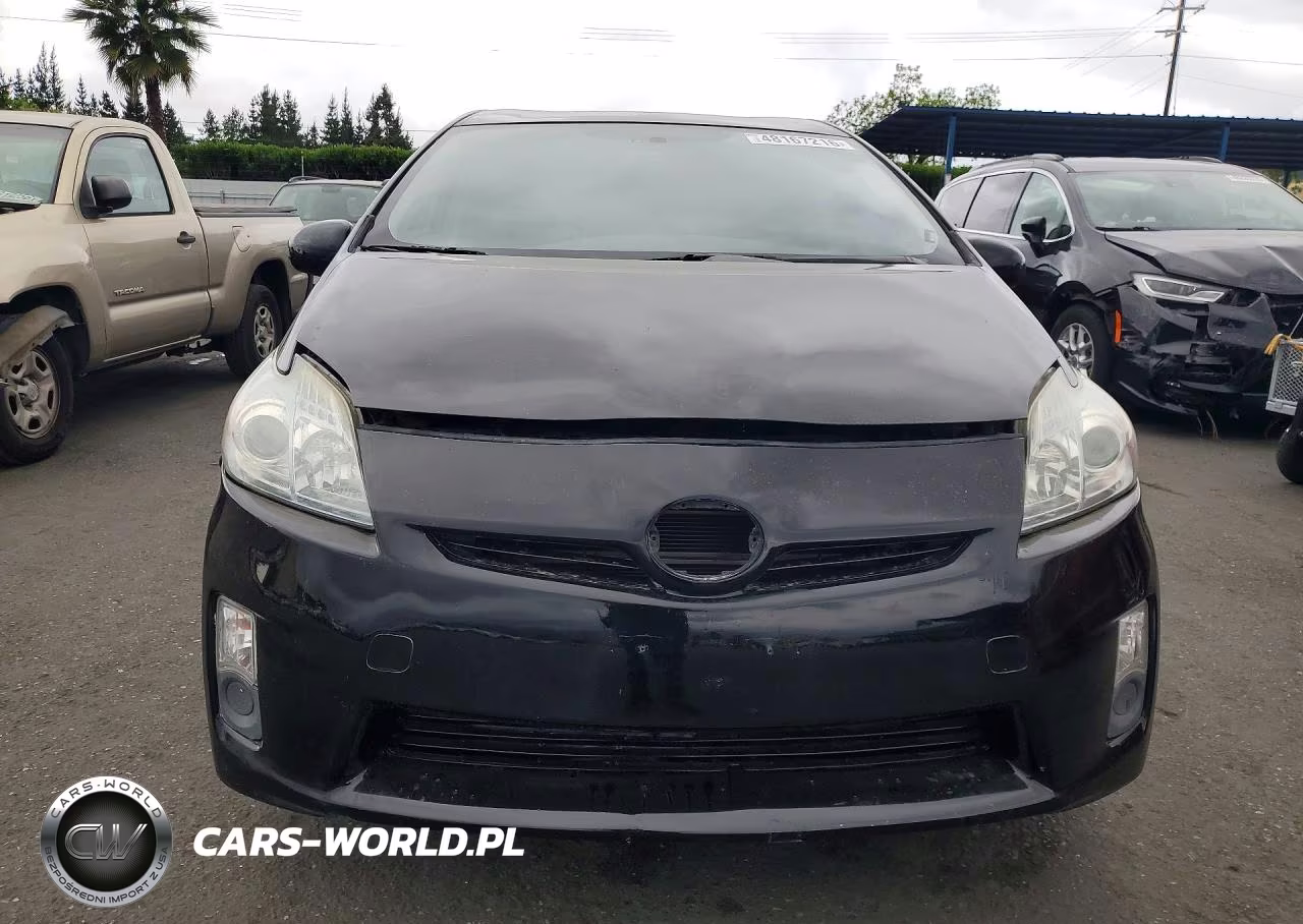 2011 Toyota Prius Three VIN:JTDKN3DU7B1384753 - 5