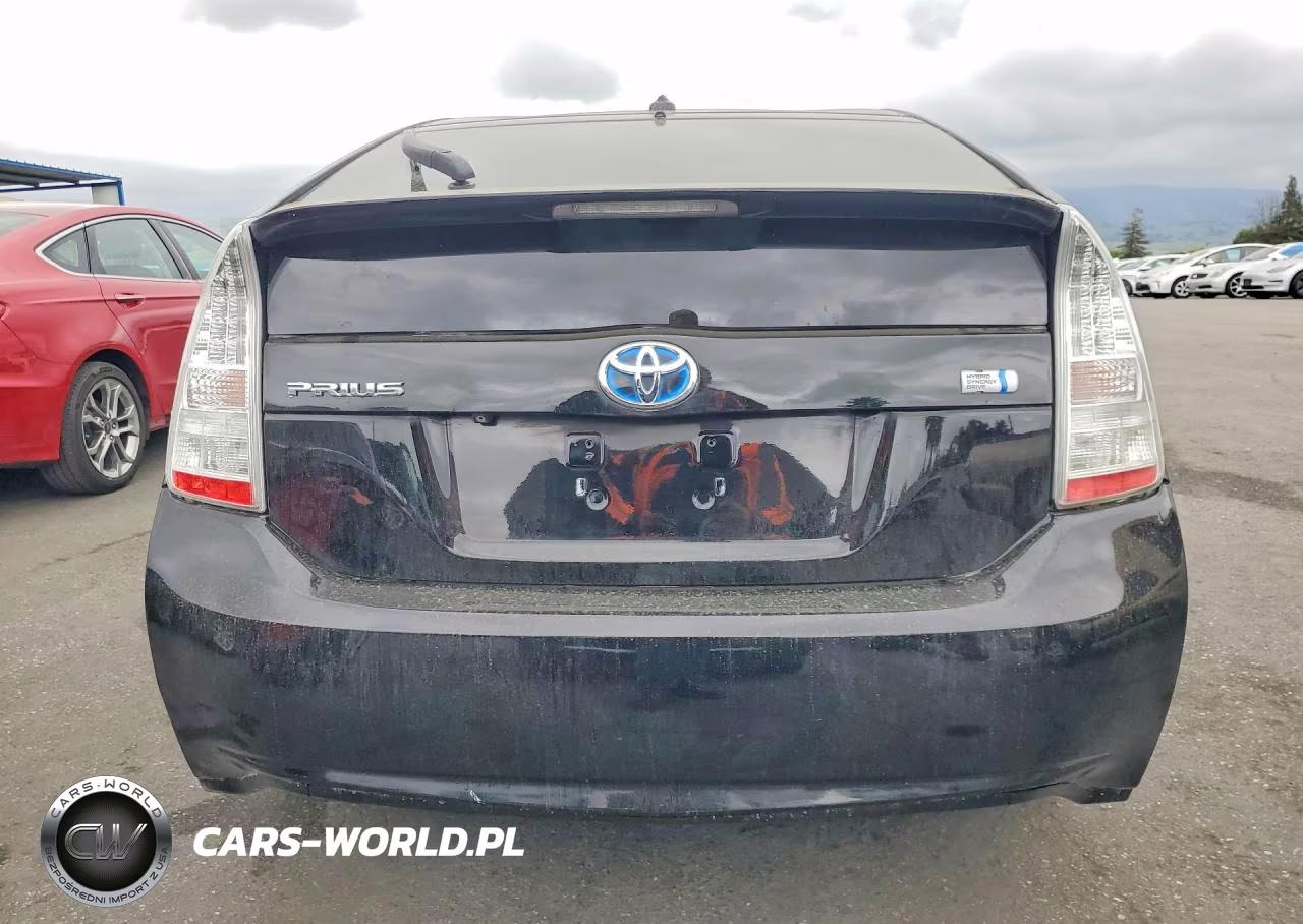 2011 Toyota Prius Three VIN:JTDKN3DU7B1384753 - 6