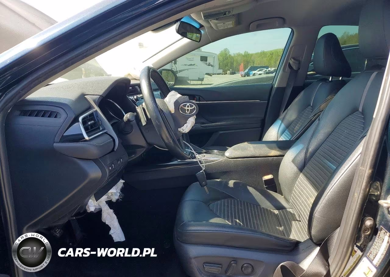 2018 Toyota Camry Se VIN:4T1B11HK8JU642585 - 7