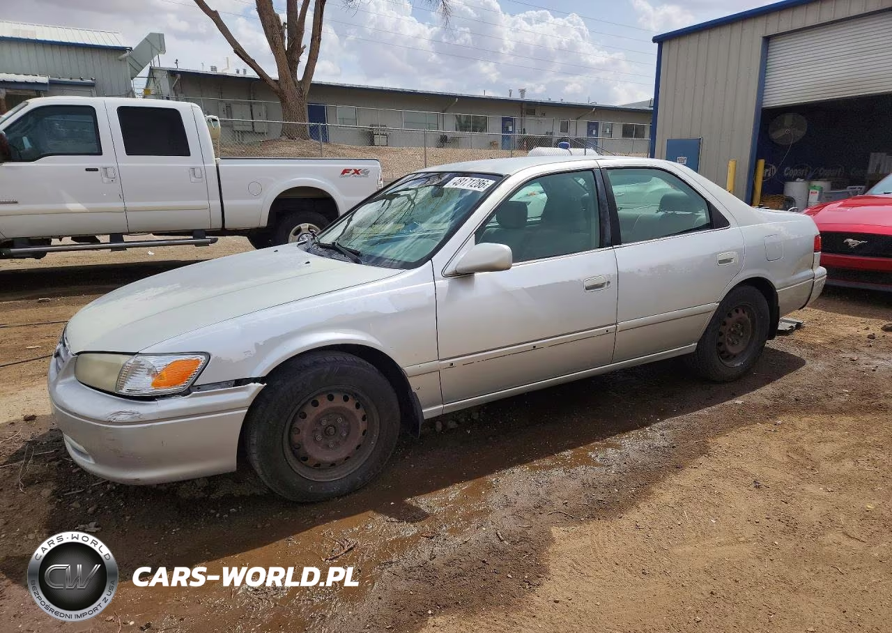 2000 Toyota Camry Le