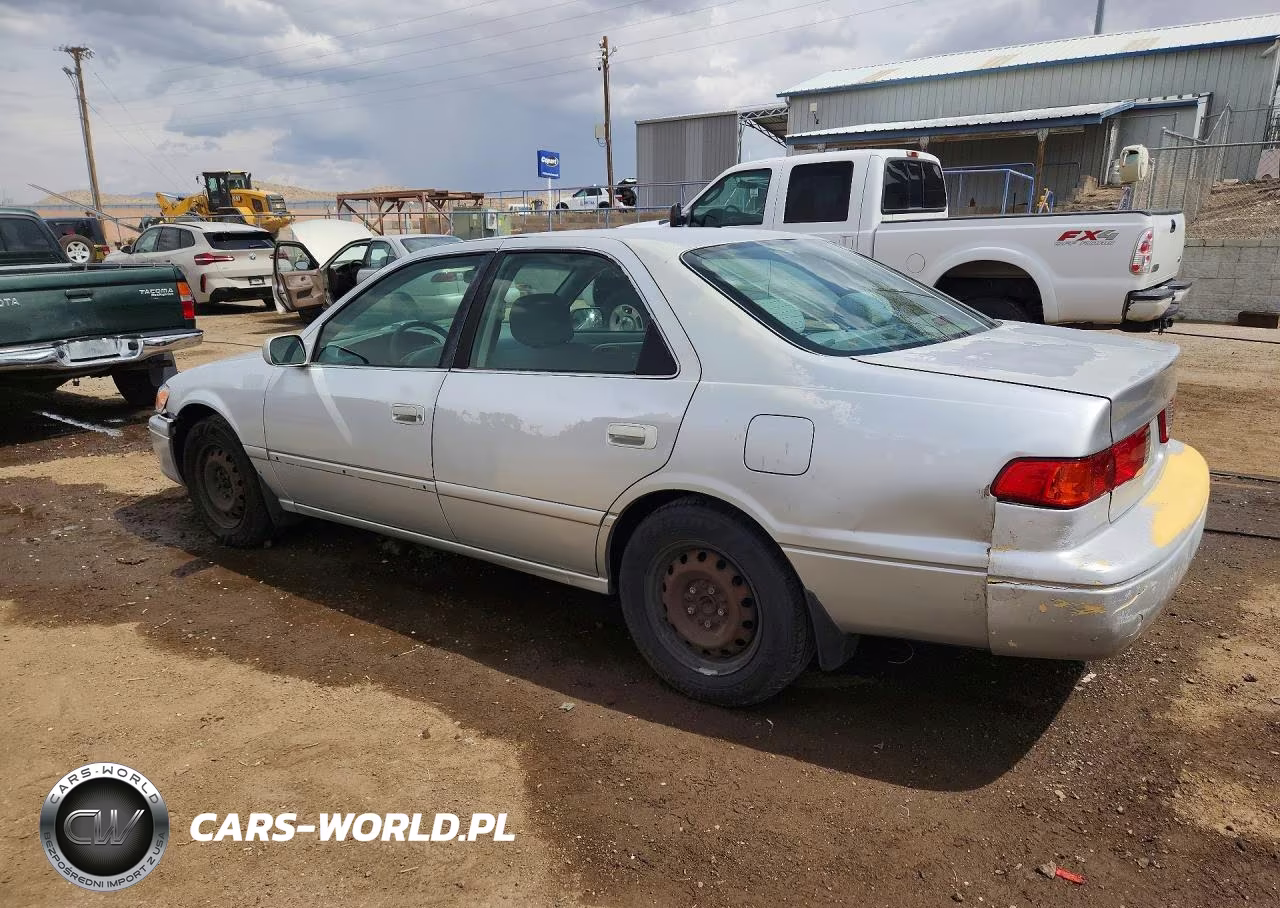 2000 Toyota Camry Le VIN:JT2BG22K6Y0529584 - 2