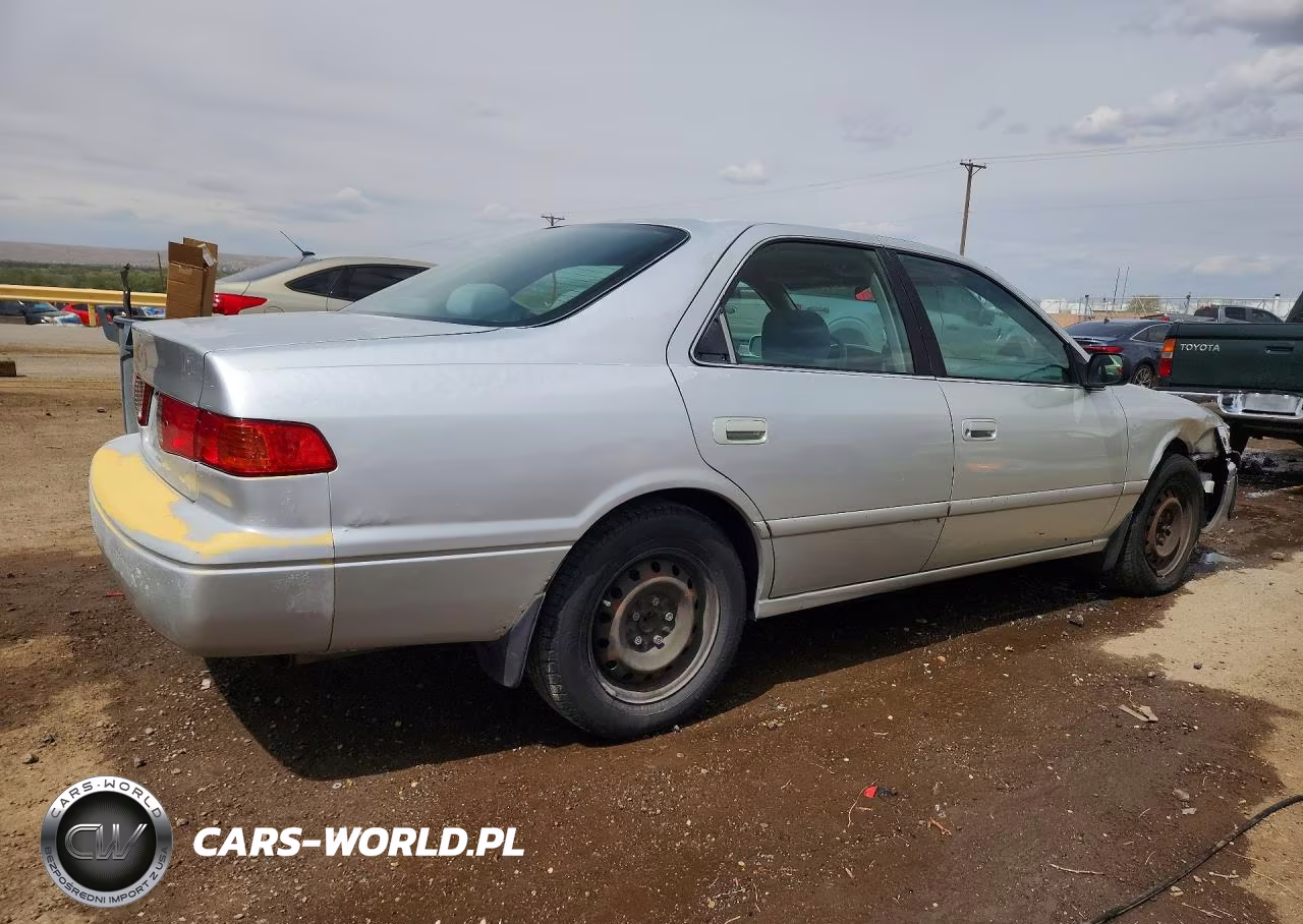 2000 Toyota Camry Le VIN:JT2BG22K6Y0529584 - 3