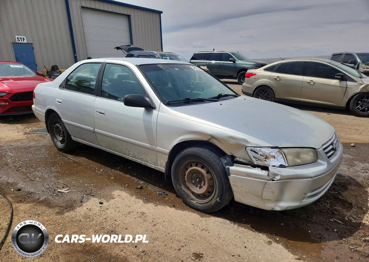 2000 Toyota Camry Le VIN:JT2BG22K6Y0529584 - 4