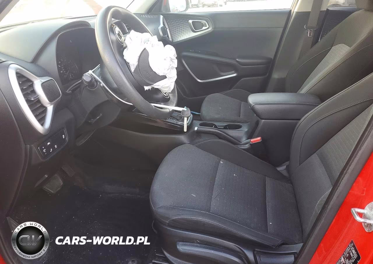 2020 Kia Soul S VIN:KNDJ23AU4L7728658 - 7