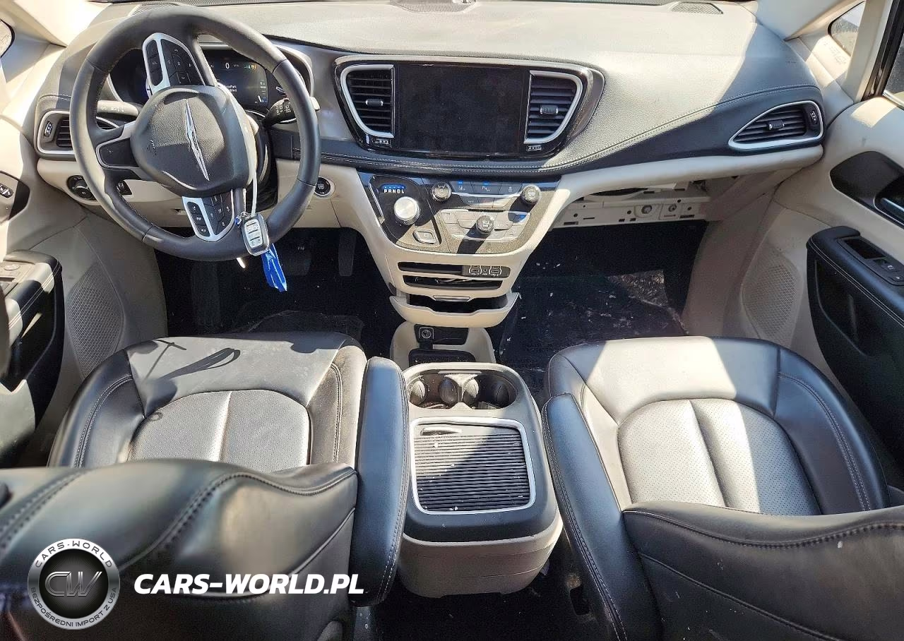 2023 Chrysler Pacifica Hybrid Touring L VIN:2C4RC1L75PR626219 - 8