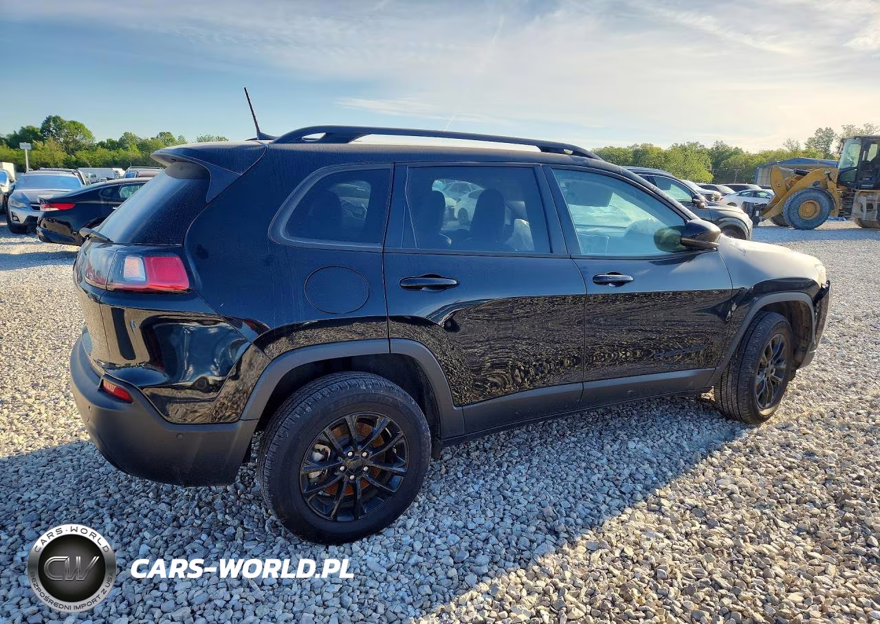 2023 Jeep Cherokee Altitude Lux VIN:1C4PJMMB4PD113869 - 3