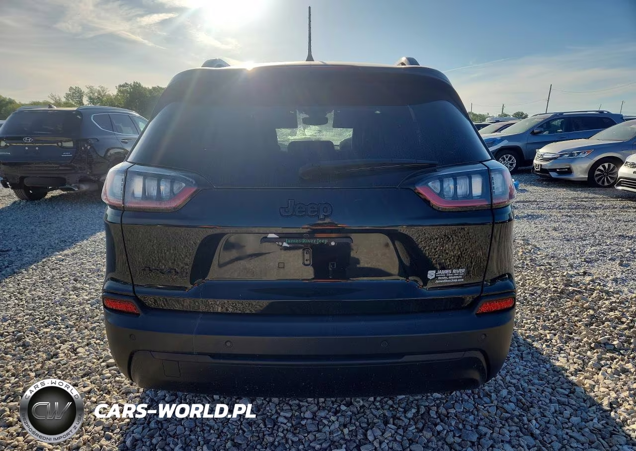 2023 Jeep Cherokee Altitude Lux VIN:1C4PJMMB4PD113869 - 6