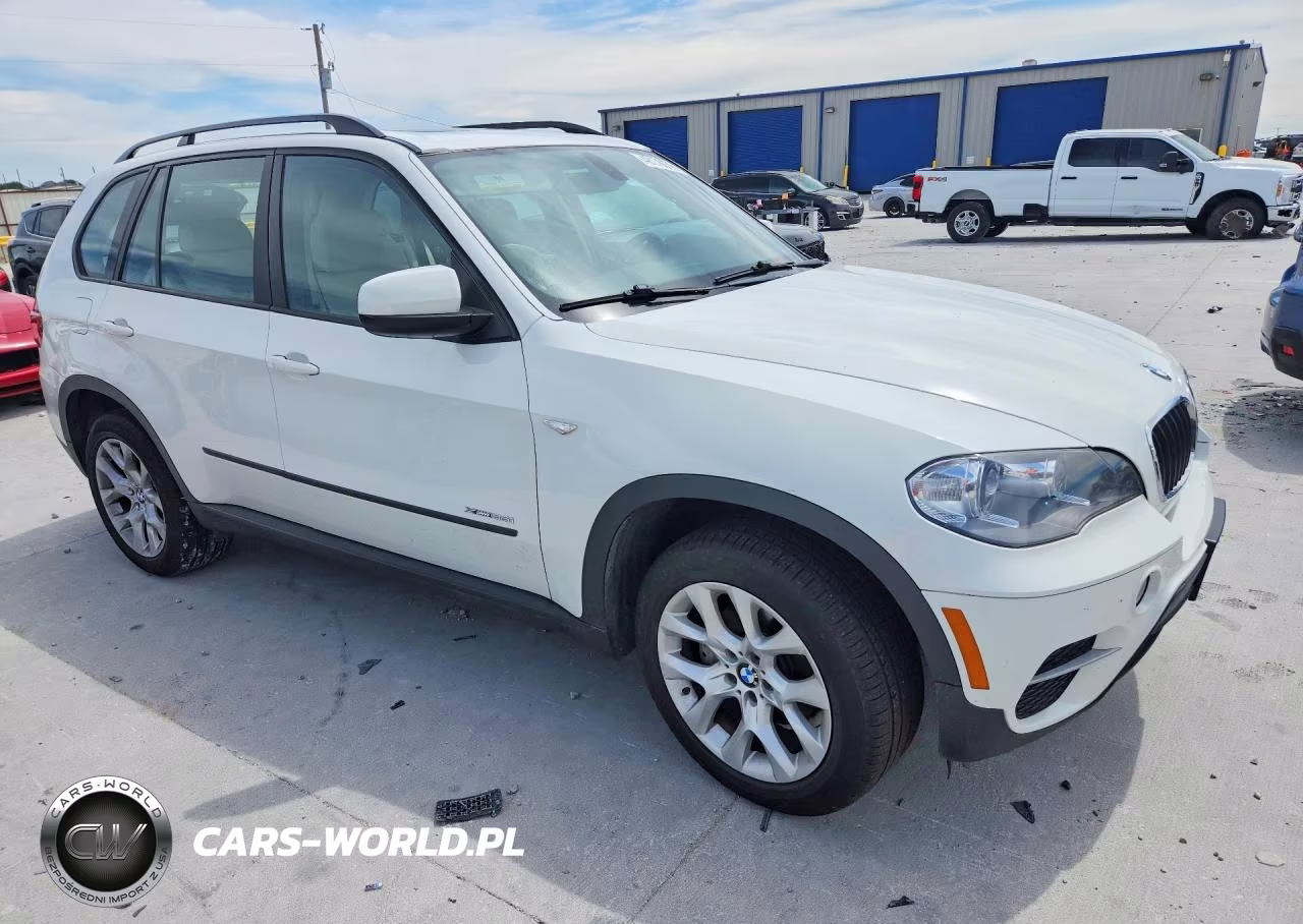 2013 BMW X5 xDrive35I VIN:5UXZV4C59D0E05210 - 4