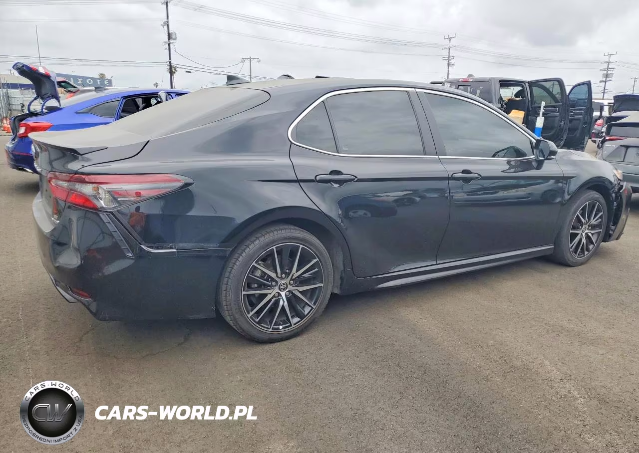 2024 Toyota Camry Hybrid Se VIN:4T1G31AK7RU067062 - 3