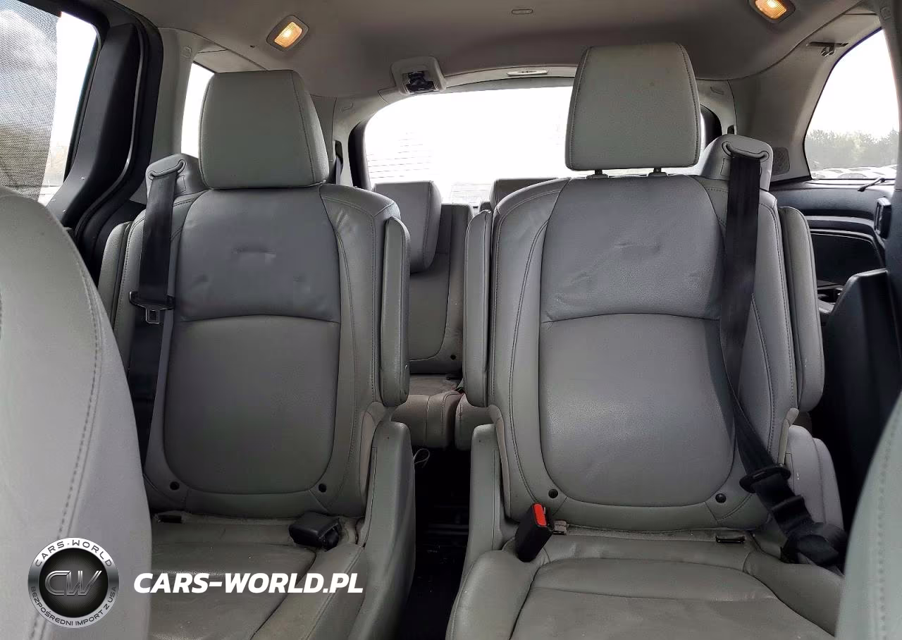 2018 Honda Odyssey Elite VIN:5FNRL6H92JB013775 - 10