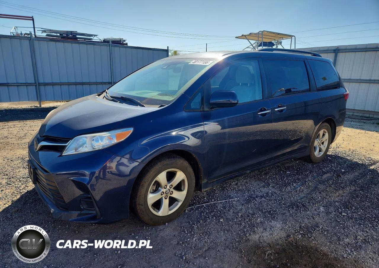 2020 Toyota Sienna Le 8-Passenger