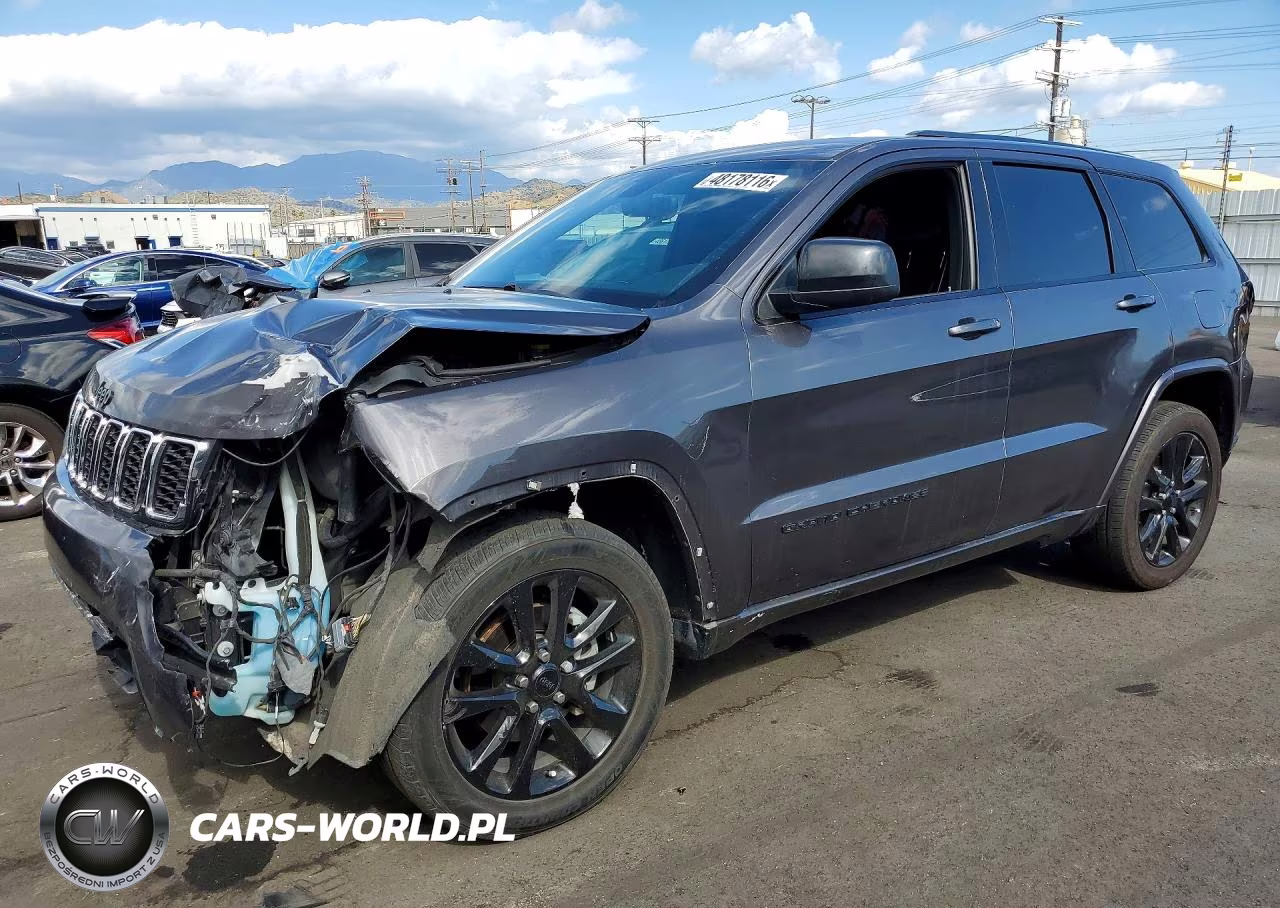 2018 Jeep Grand Cherokee Laredo