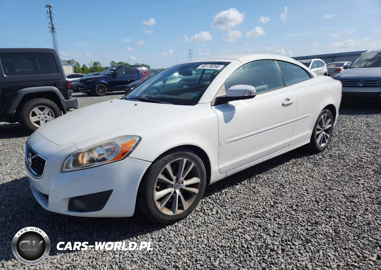 2011 Volvo C70 T5