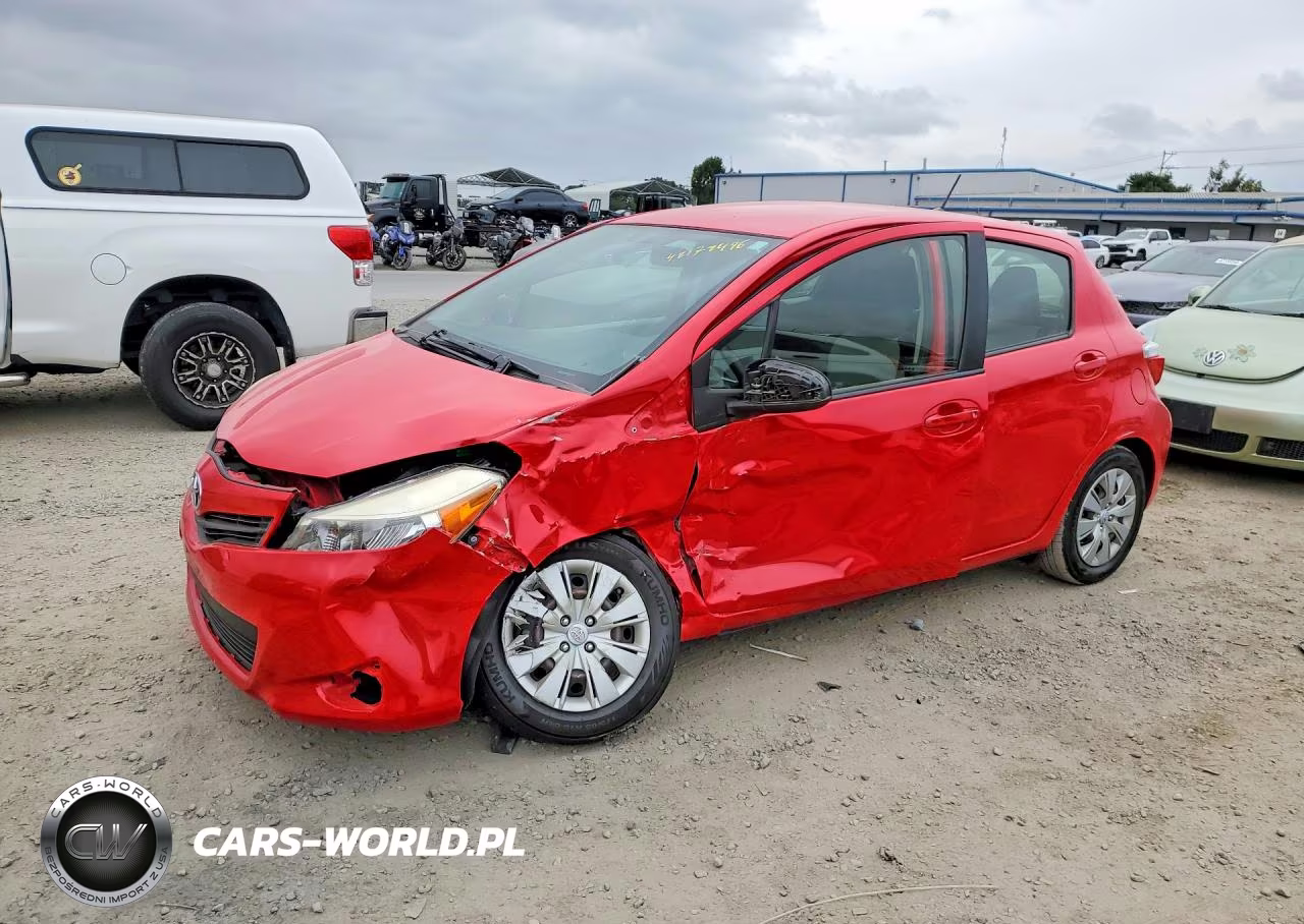 2012 Toyota Yaris 5-Door Le