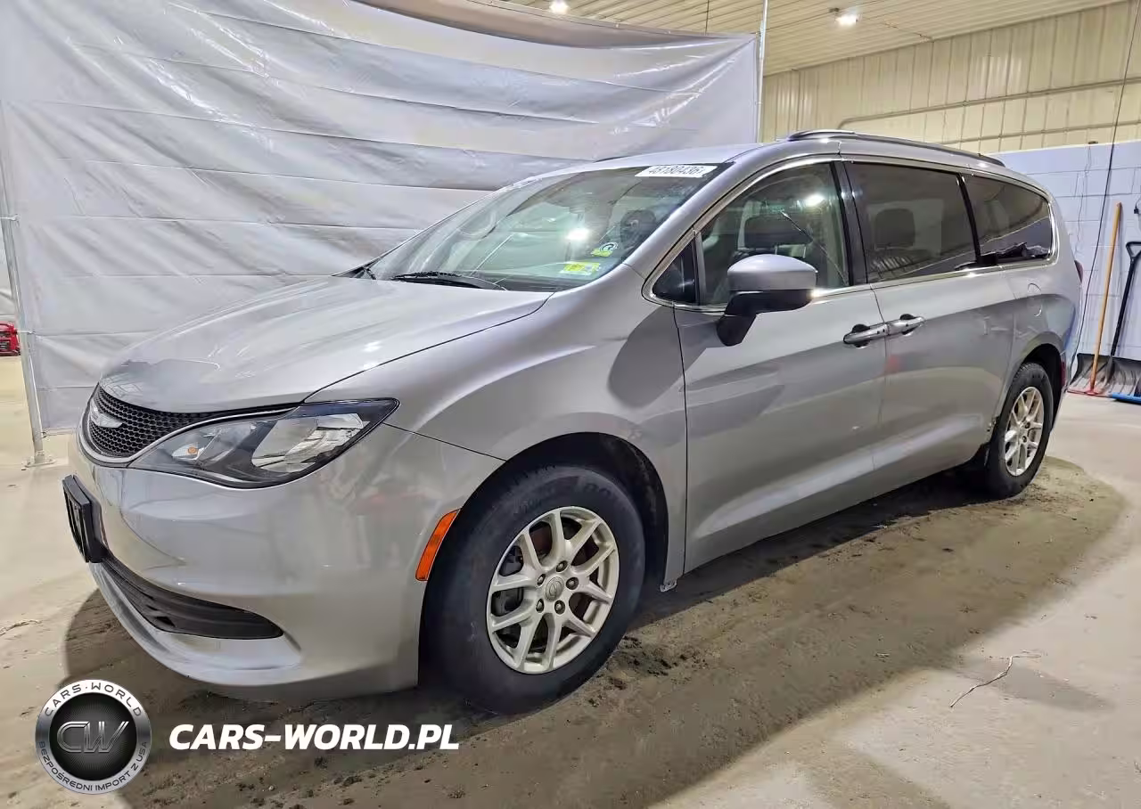 2020 Chrysler Voyager Lxi