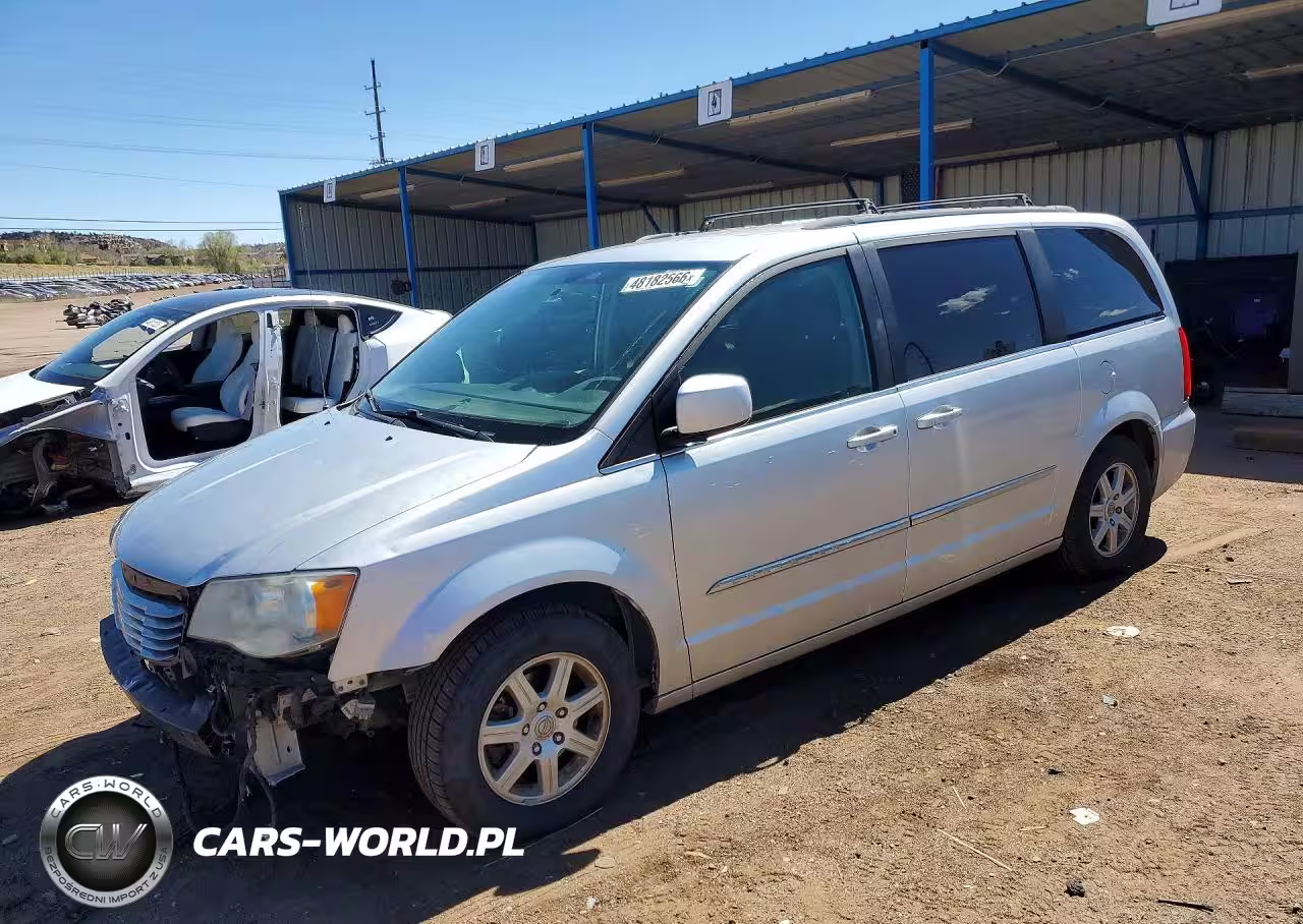 2011 Chrysler Town & Country Touring