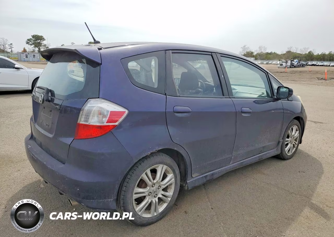 2009 Honda Fit Sport VIN:JHMGE88639S057879 - 3