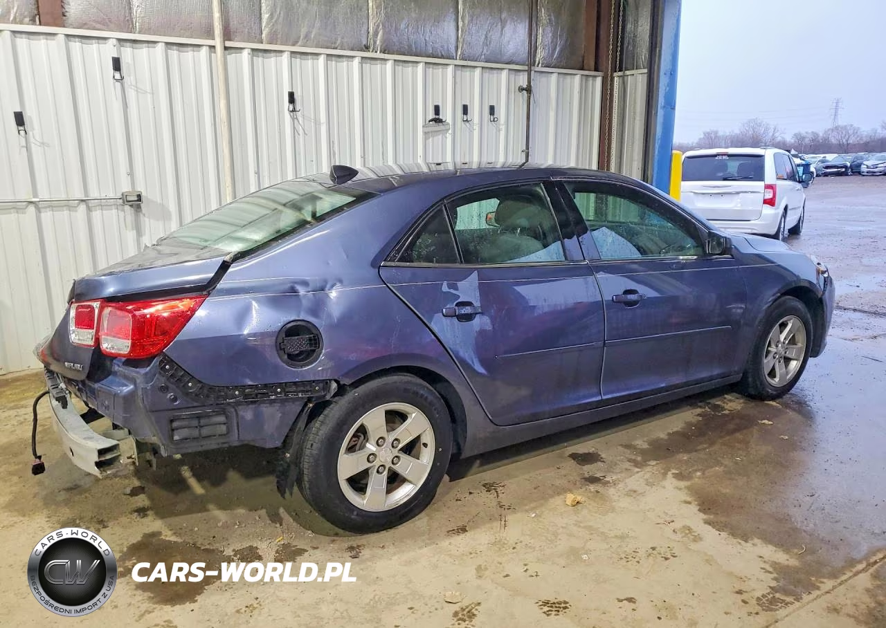 2013 Chevrolet Malibu Ls VIN:1G11B5SA6DF299684 - 3