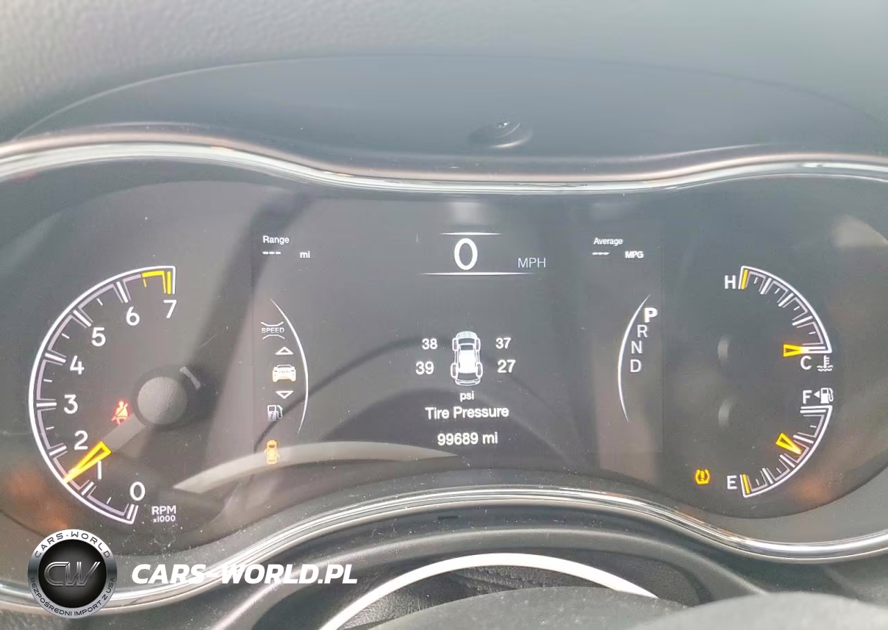 2018 Jeep Grand Cherokee Laredo VIN:1C4RJFAG4JC367972 - 9