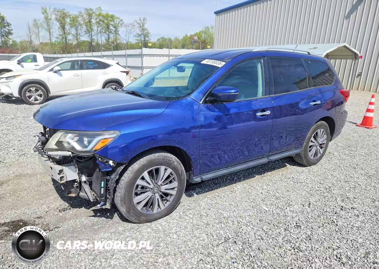 2018 Nissan Pathfinder Sv