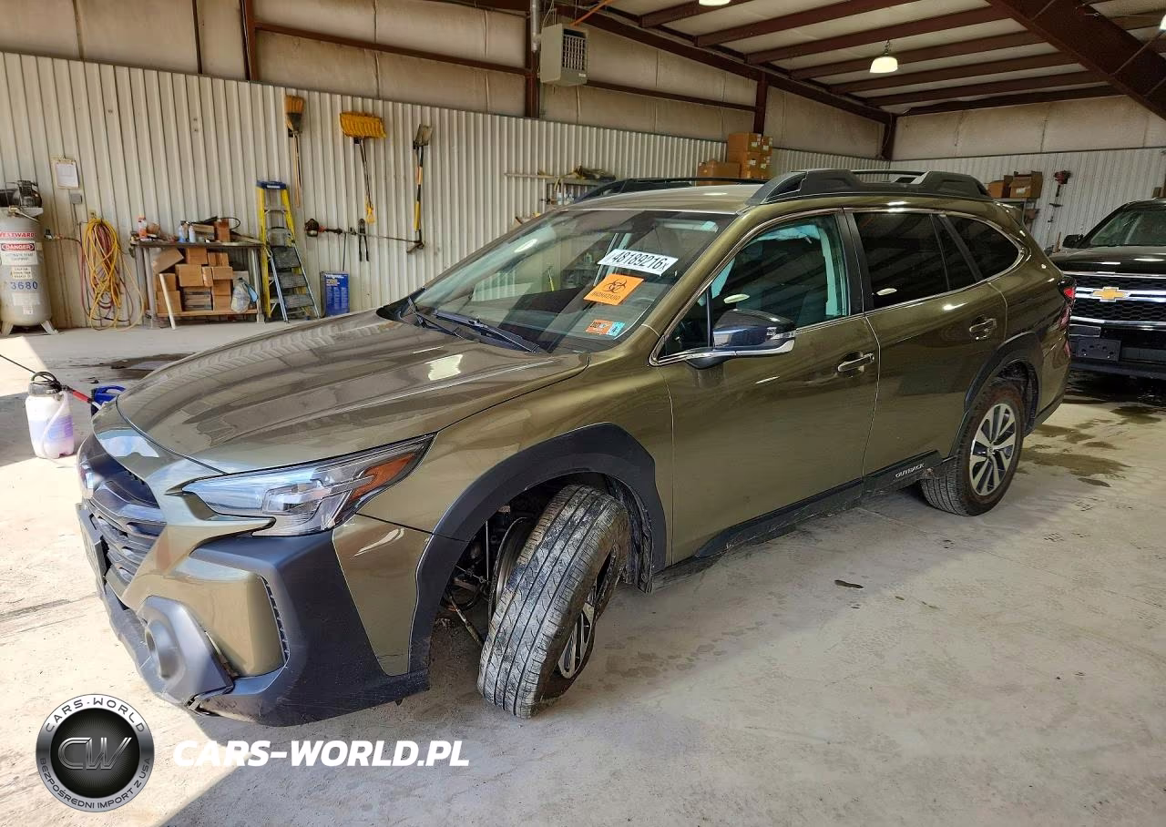 2025 Subaru Outback Premium