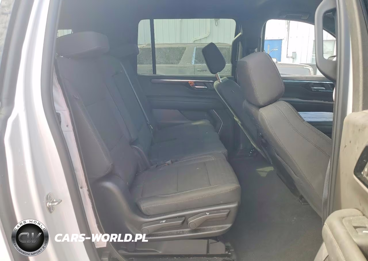 2026 Chevrolet Suburban C1500 Ls VIN:1GNS5BKD4TR140033 - 11