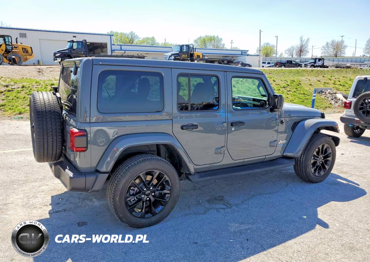 2023 Jeep Wrangler Sahara 4Xe VIN:1C4JJXP69PW604562 - 3