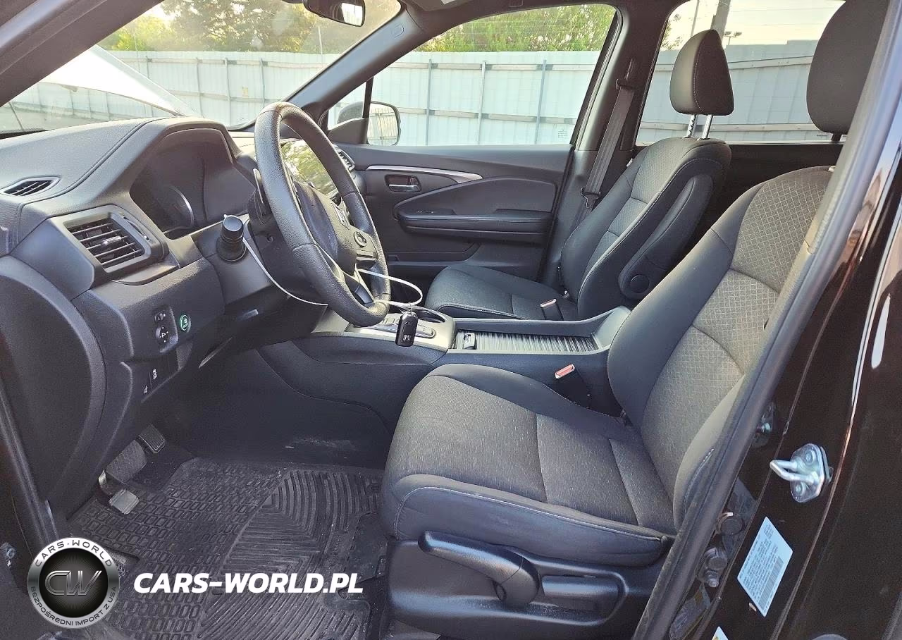 2021 Honda Passport Sport VIN:5FNYF8H2XMB020303 - 7