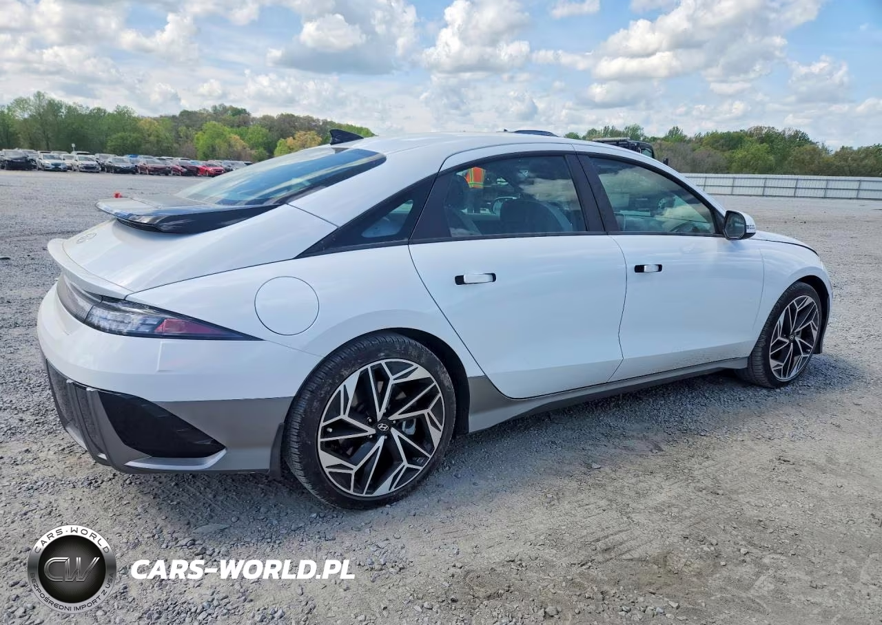 2025 Hyundai Ioniq 6 Sel VIN:KMHM34AC4SA114231 - 3