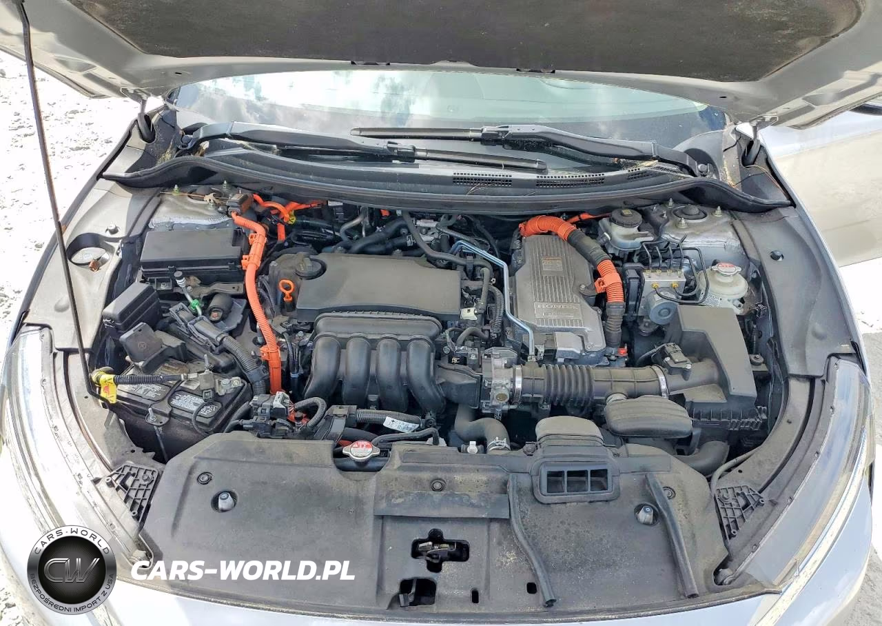 2018 Honda Clarity Touring VIN:JHMZC5F39JC012076 - 11