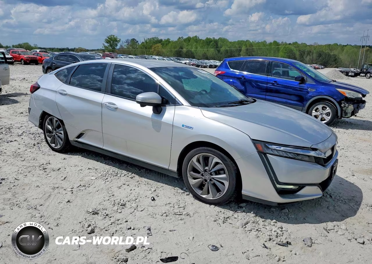 2018 Honda Clarity Touring VIN:JHMZC5F39JC012076 - 4
