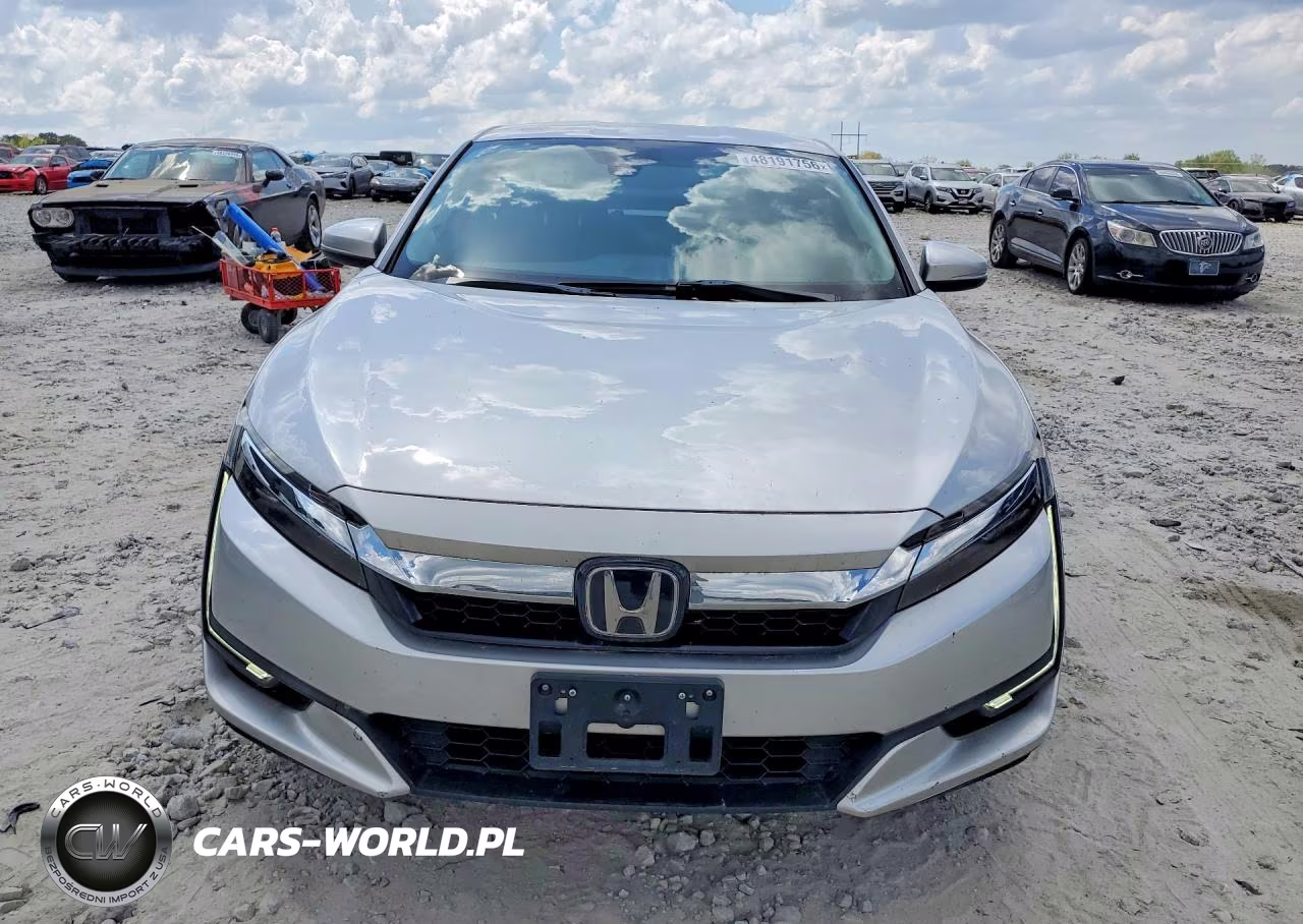 2018 Honda Clarity Touring VIN:JHMZC5F39JC012076 - 5