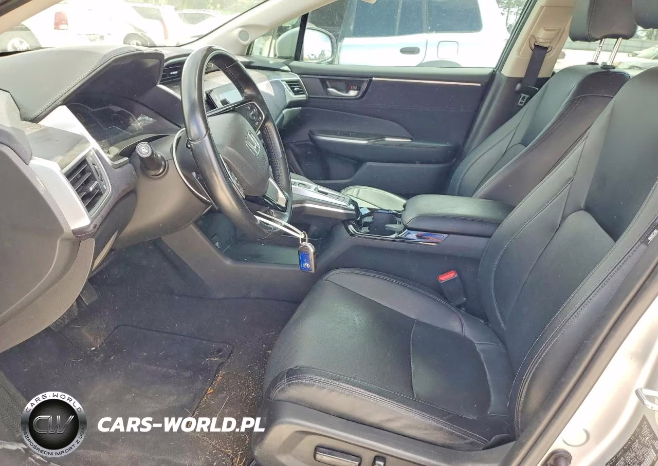 2018 Honda Clarity Touring VIN:JHMZC5F39JC012076 - 7