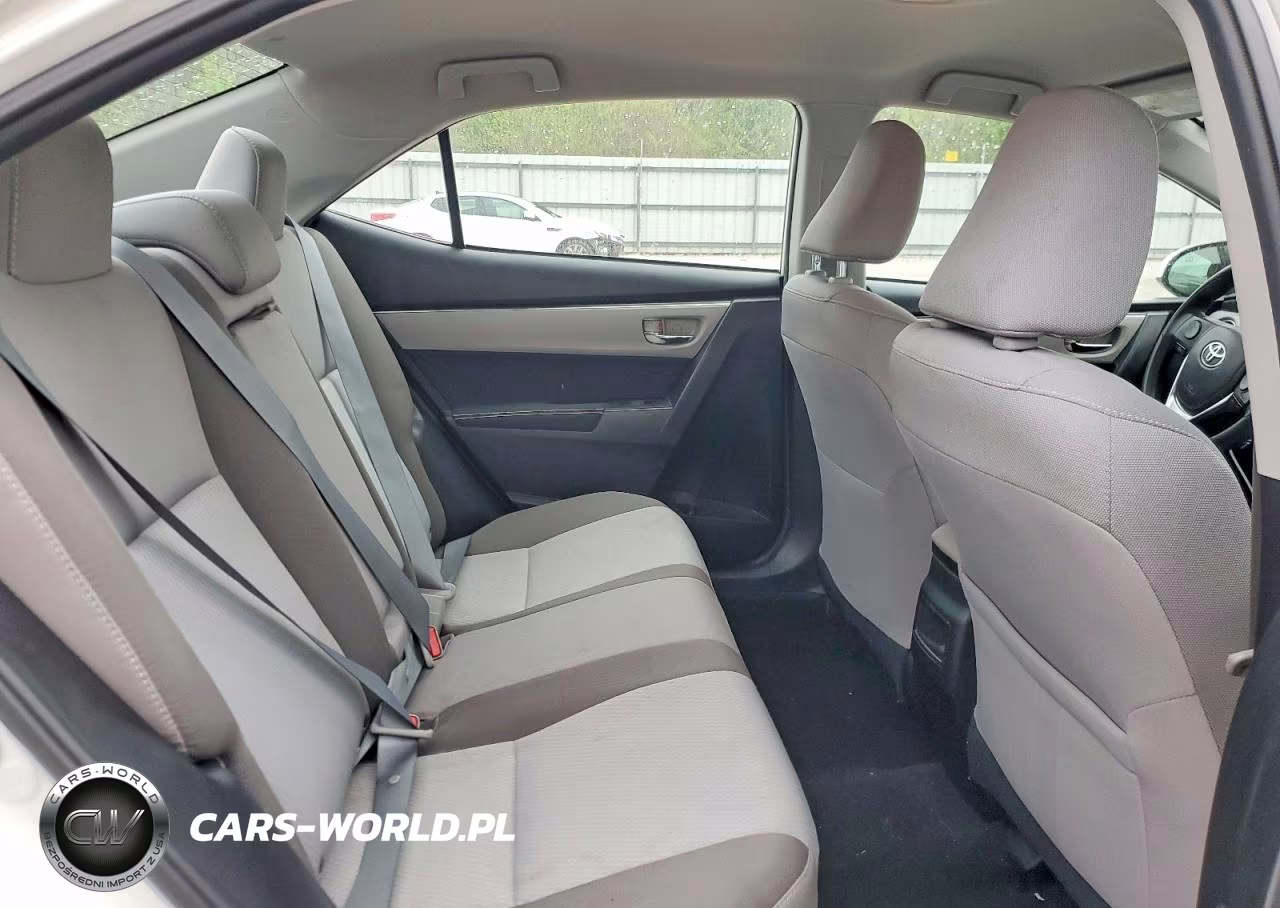 2018 Toyota Corolla Le VIN:5YFBURHE5JP742032 - 10