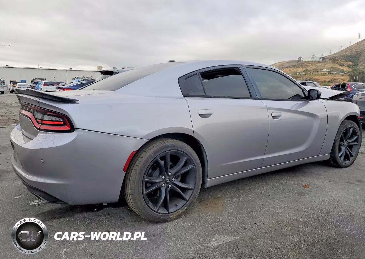 2018 Dodge Charger Sxt VIN:2C3CDXBG4JH126285 - 3