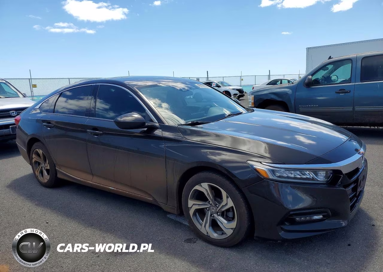 2018 Honda Accord Ex VIN:1HGCV1F4XJA082685 - 4