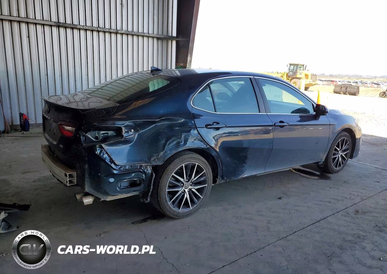 2021 Toyota Camry Se VIN:4T1G11AK8MU604083 - 3