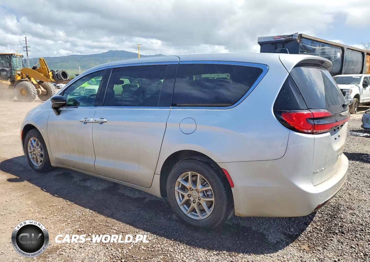 2026 Chrysler Pacifica Select VIN:2C4RC1BG0TR183036 - 2